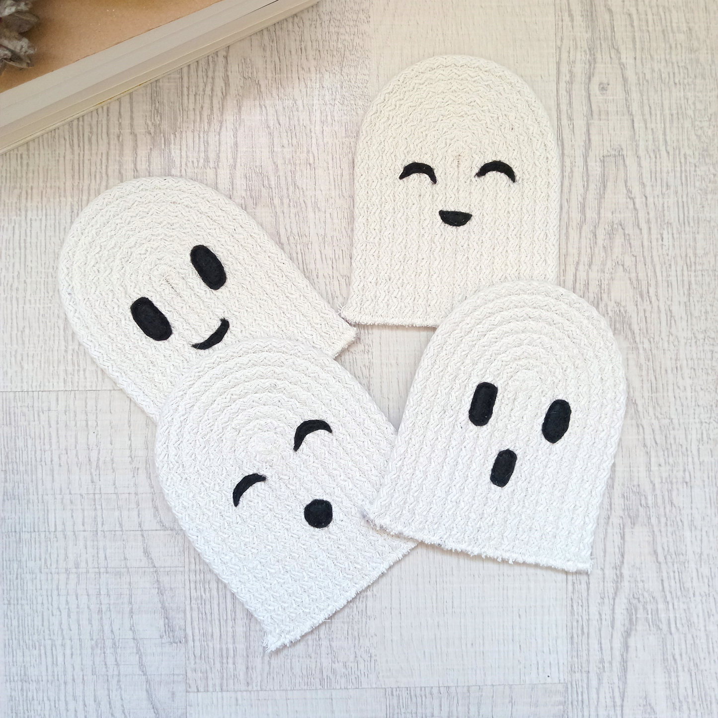 Ghost Face Rope Coaster Set