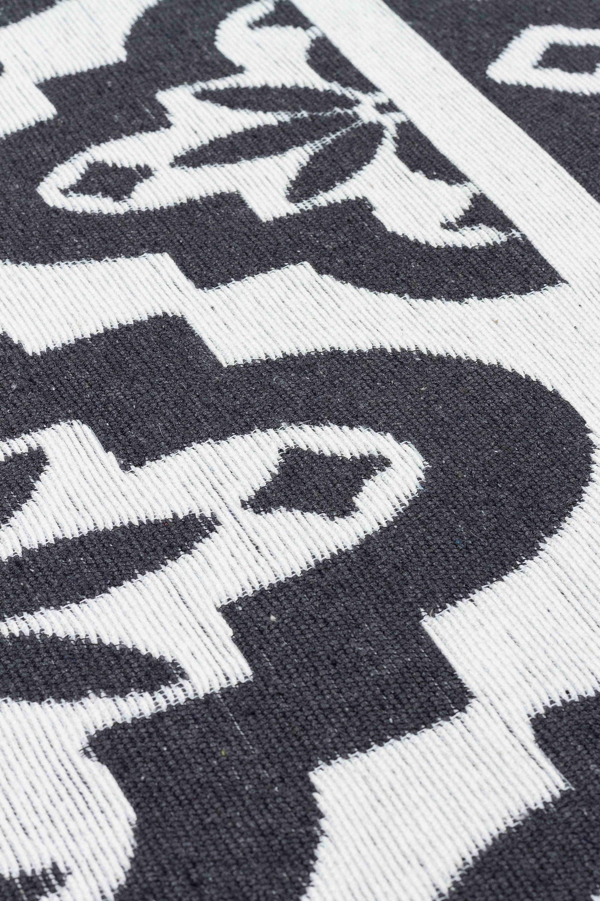 Arya Neo Black White Rug - Pattern Focus | Artistry Home