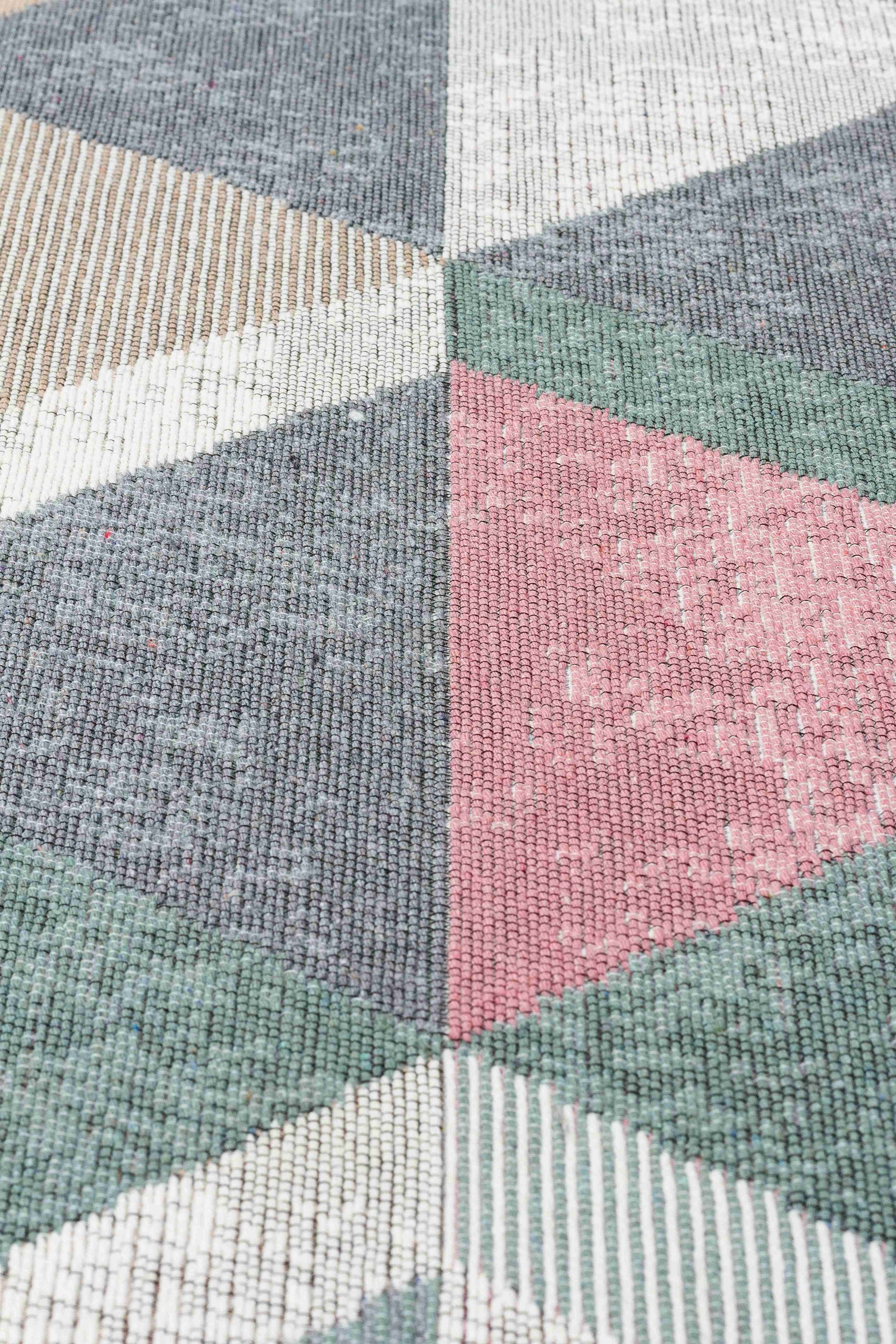Arya Blue Pink Rug - Front and Back View | Artistry Home