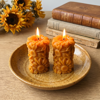 Beeswax Daisy Candle Duo