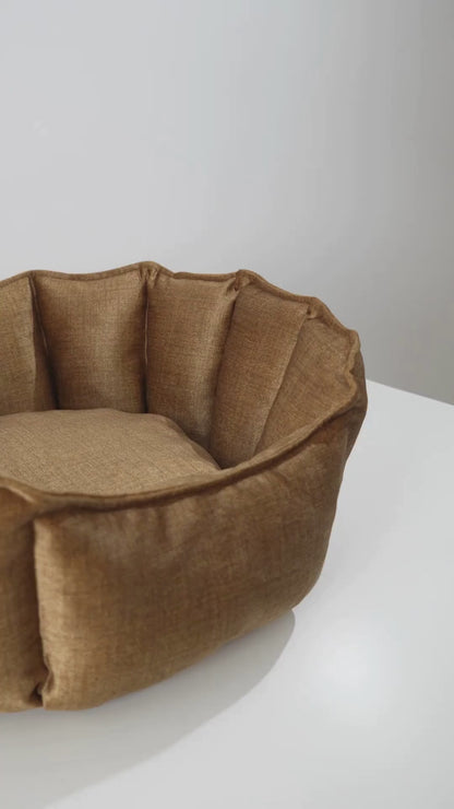 Oyster Pet Bed Bronze