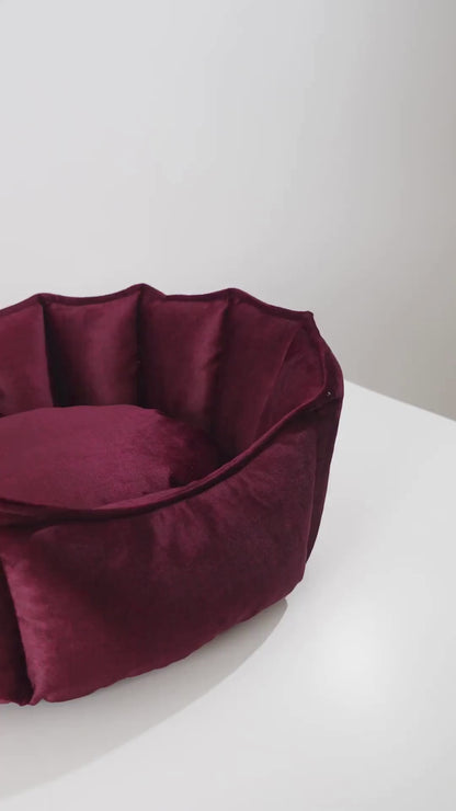 Oyster Pet Bed Burgundy
